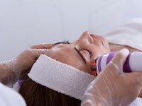 Qué es la radiofrecuencia y cómo puede ayudarte a rejuvenecer tu rostro